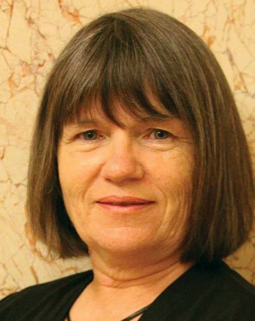 rebecca Professional headshot of a person